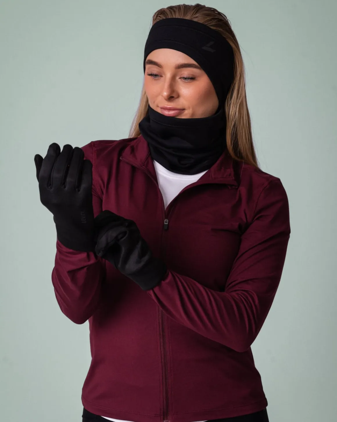 Accelerate Brushed Touch Gloves Black