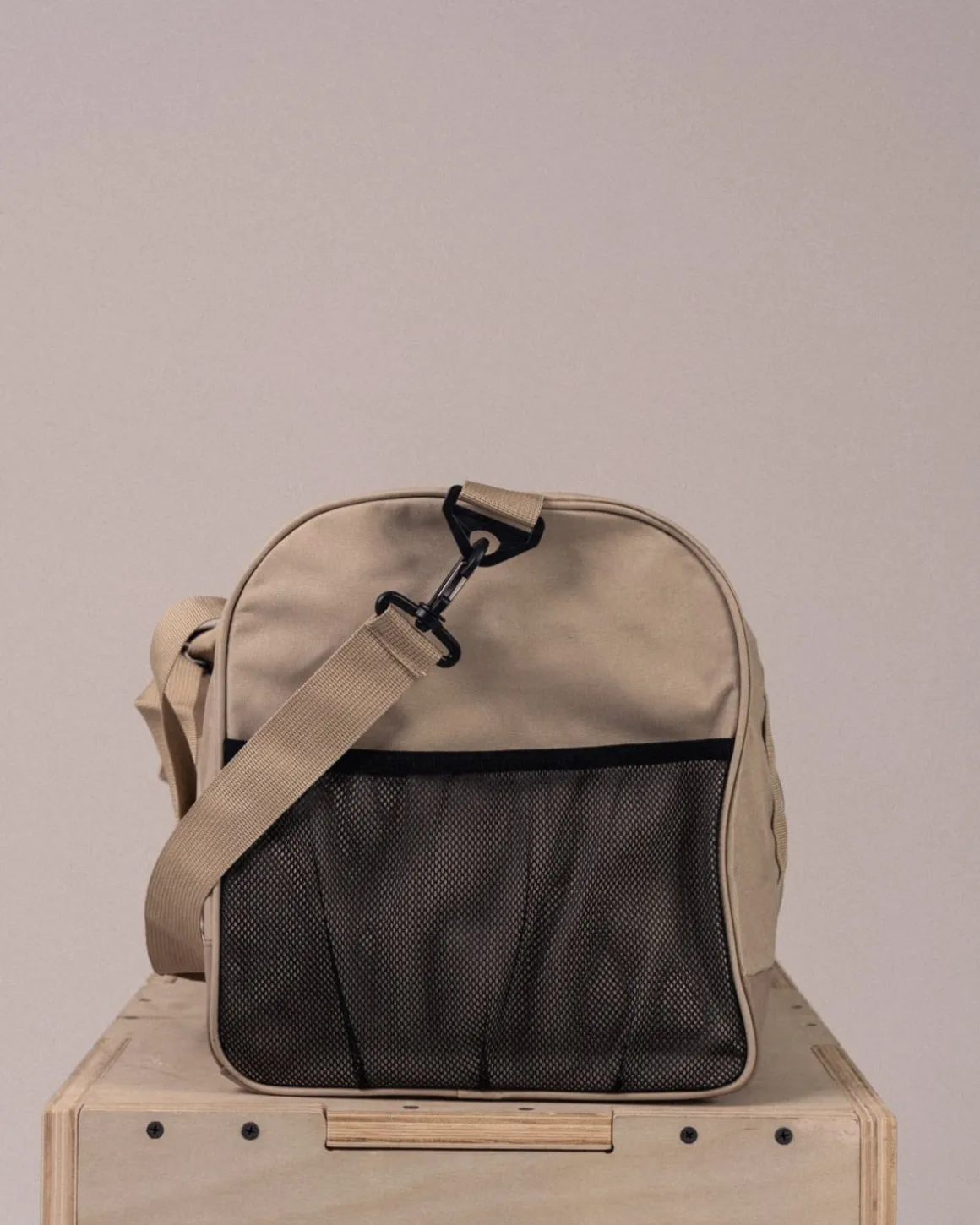 All-Day Sports Bag Medium Black + Beige