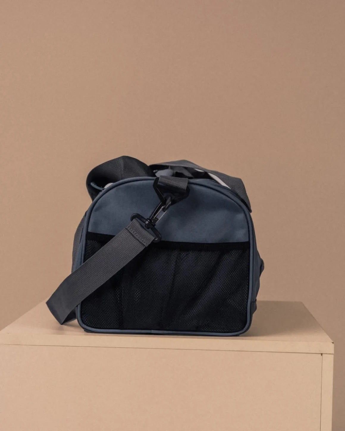 All-Day Sports Bag Small Green + Beige