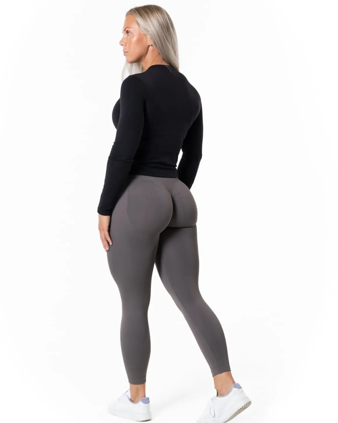 Aura Longsleeve Black