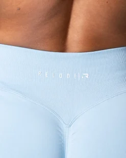 Aura Seamless Scrunch Shorts Light Blue