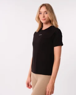 Base Tee Black Beauty