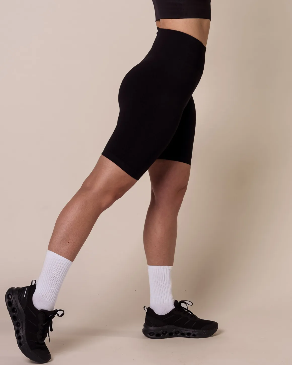 Challenge Seamless Shorts 5″ 2.0 Black