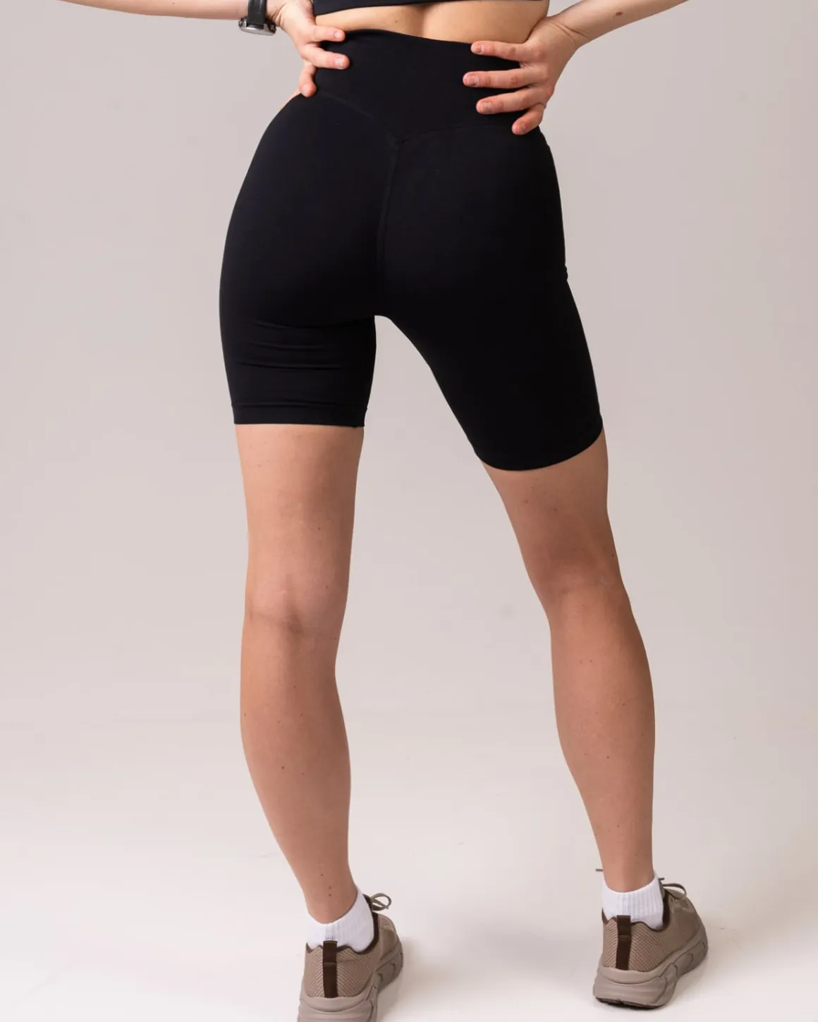Challenge Seamless Shorts 5″ Black