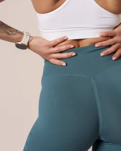 Challenge Seamless Shorts 5″ 2.0 Green Hydro