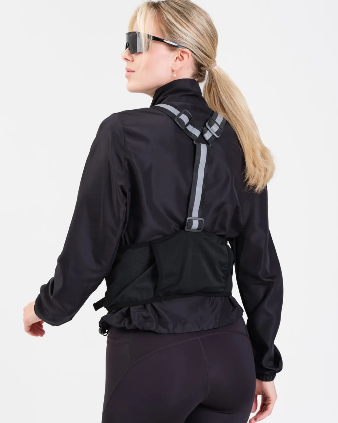 Conquer Running Vest Black/Reflective One Size