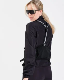 Conquer Running Vest Black/Reflective One Size
