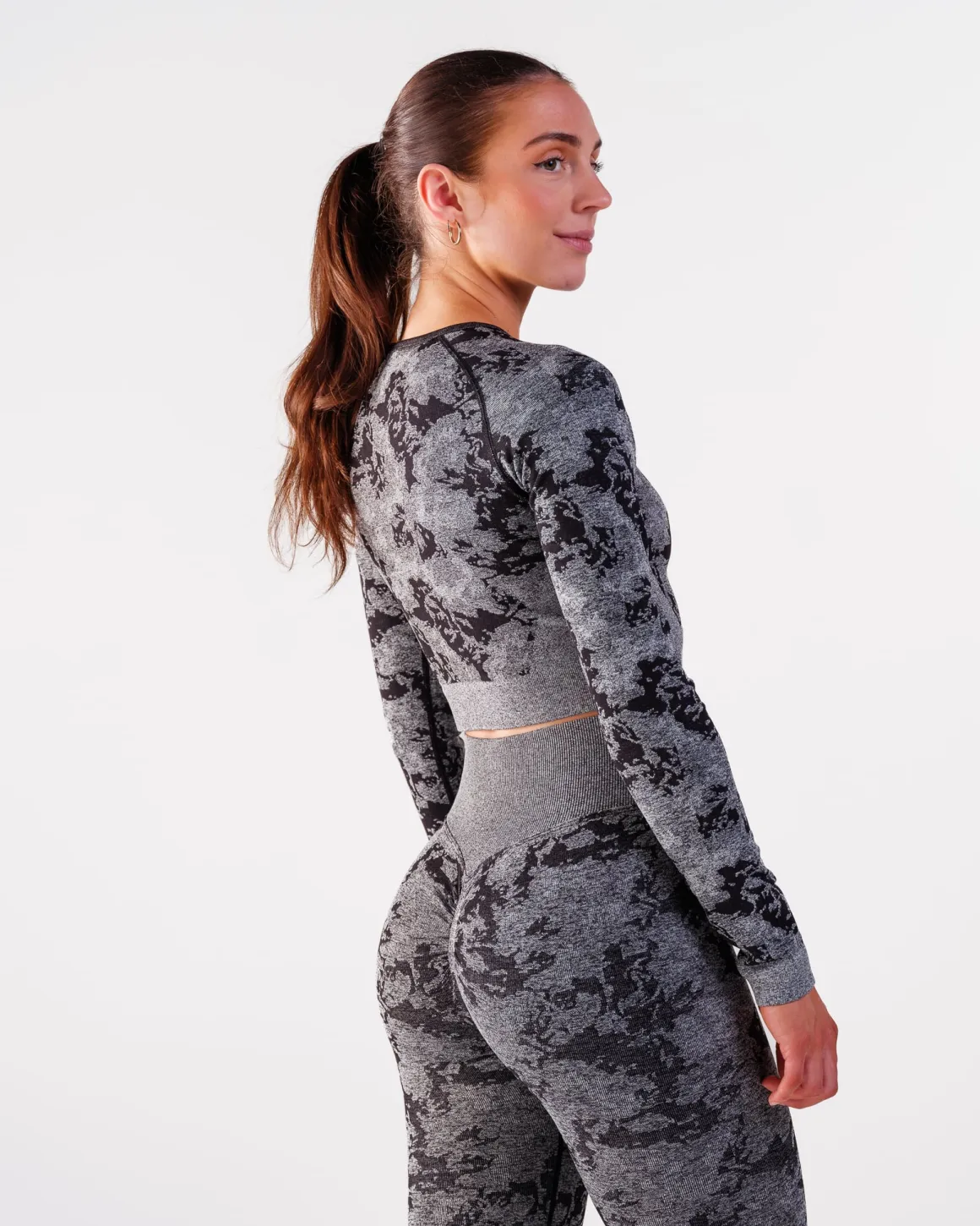Device Seamless Ruch Crop LS Dk Grey Leo