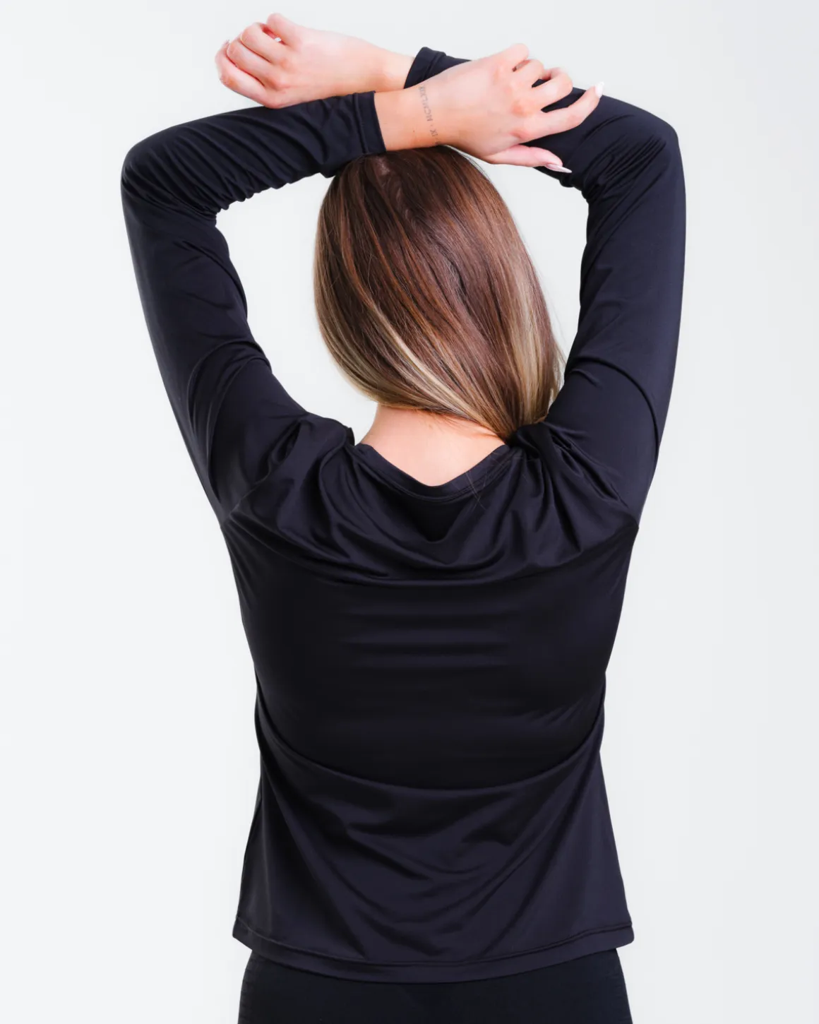Essential Long Sleeve Black