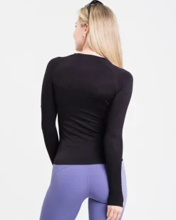 Essential Seamless Long Sleeve Black Beauty