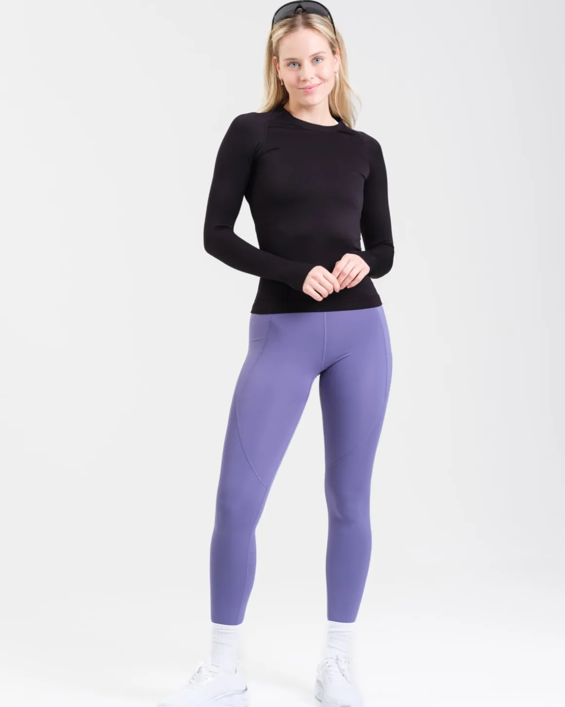 Essential Seamless Long Sleeve Black Beauty