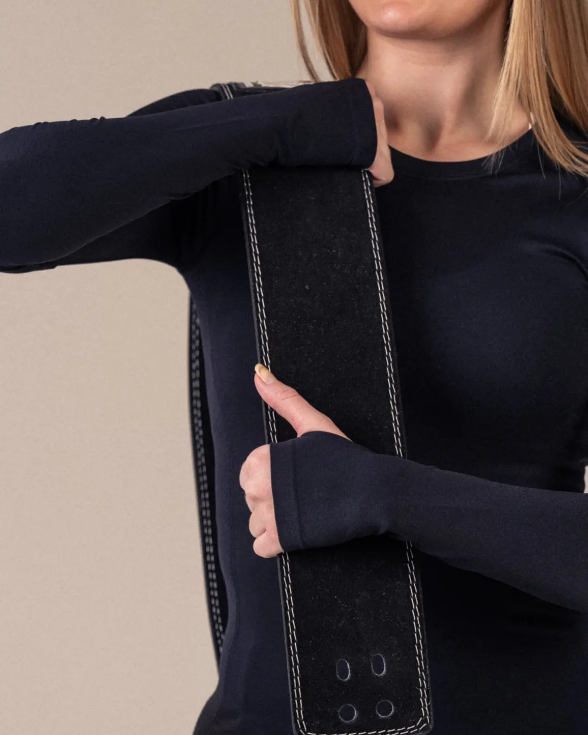 Essential Seamless Long Sleeve Black Beauty
