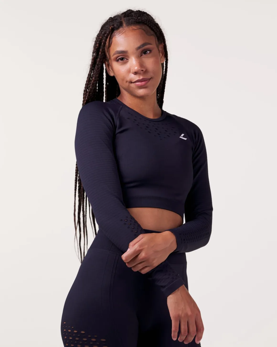 Fade Mesh Seamless Crop LS Black