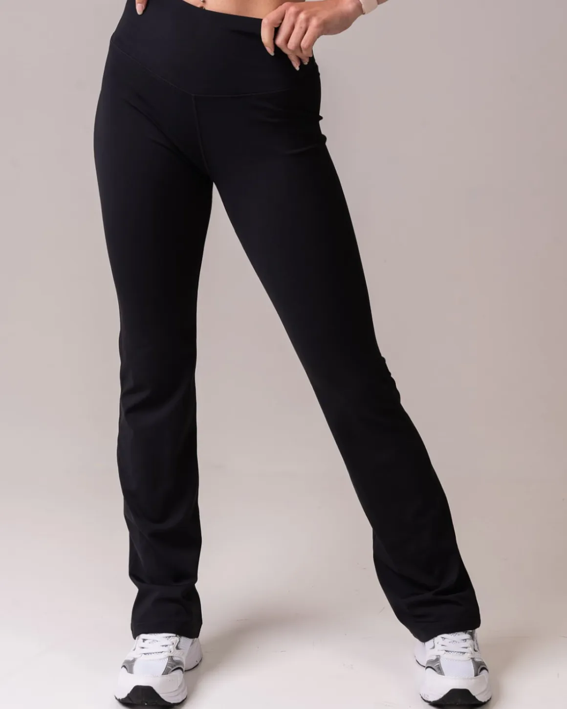Hero High Rise Flare Pants Black