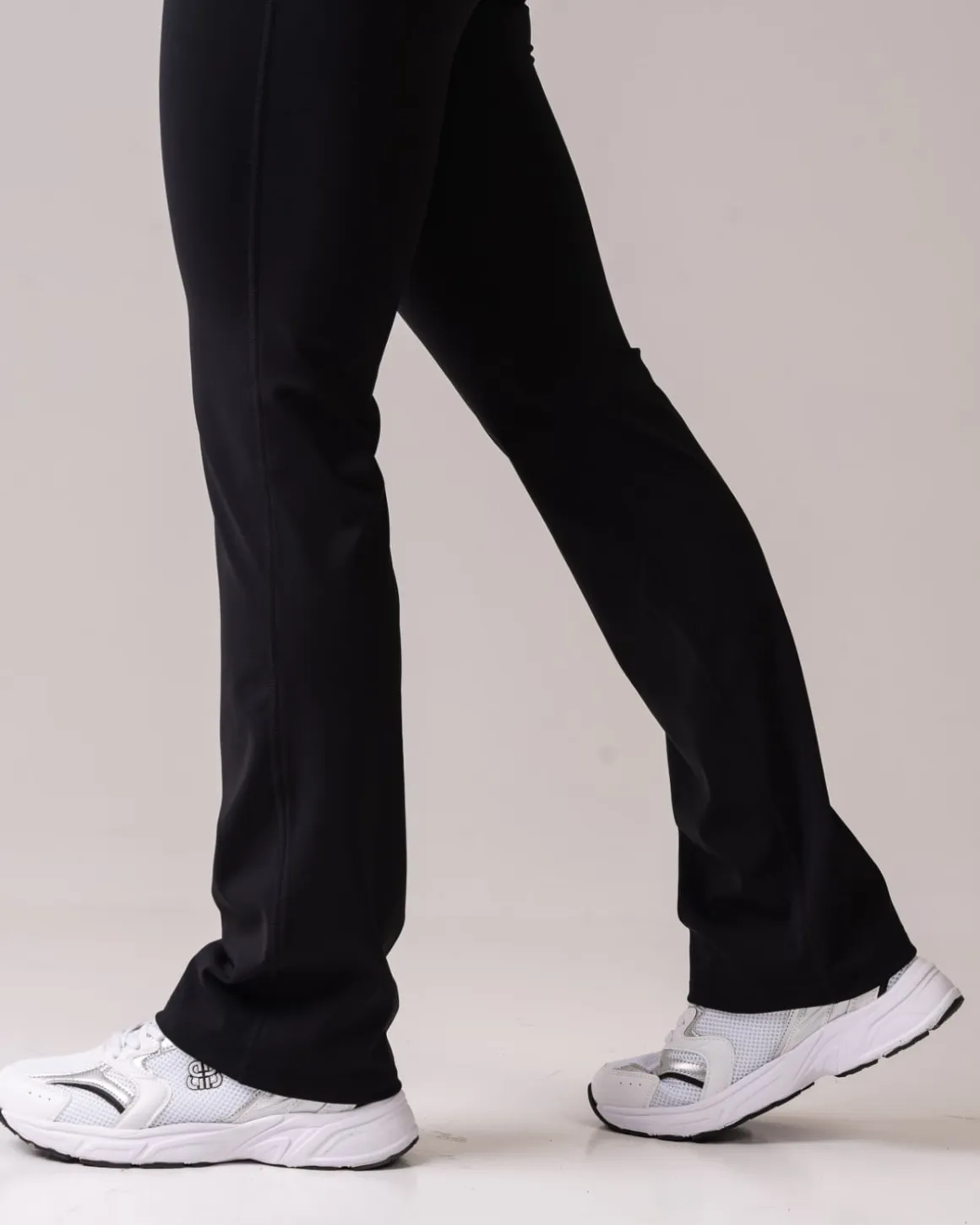 Hero Low Rise Flare Pants Black