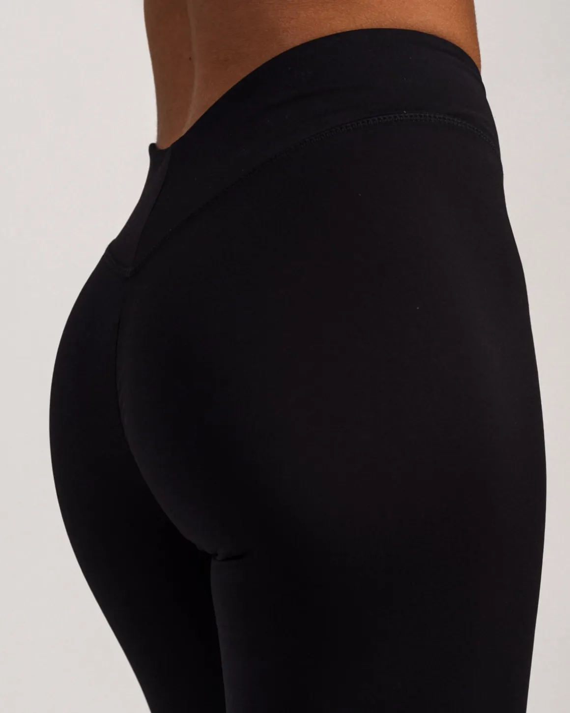Hero V-Back Flare Pants Black