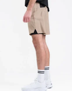 Hybrid 2-1 Pocket Shorts M Beige Dune