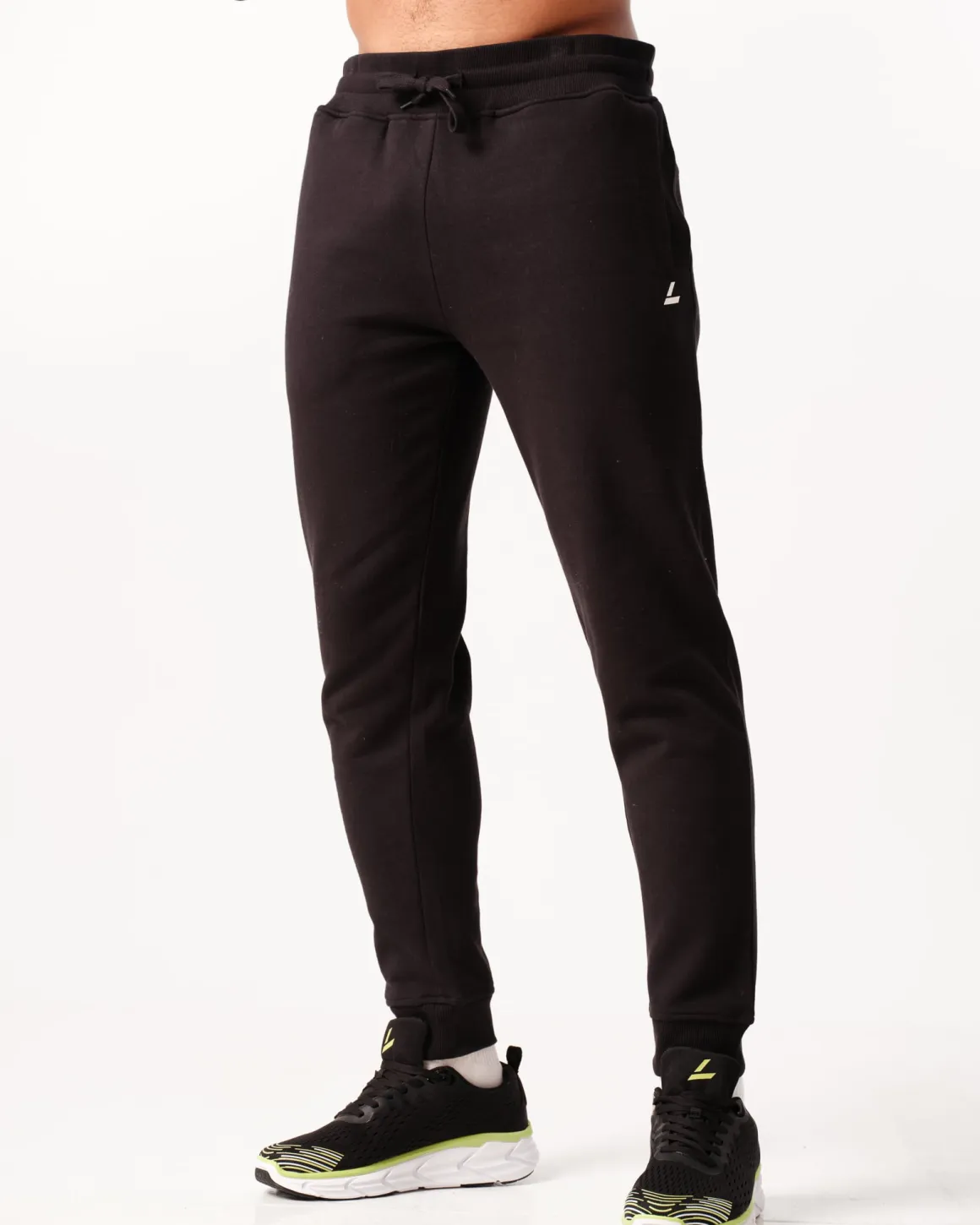 LEVITY Core Sweat Pants Black