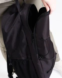 LEVITY Day Pack 28L Black One Size