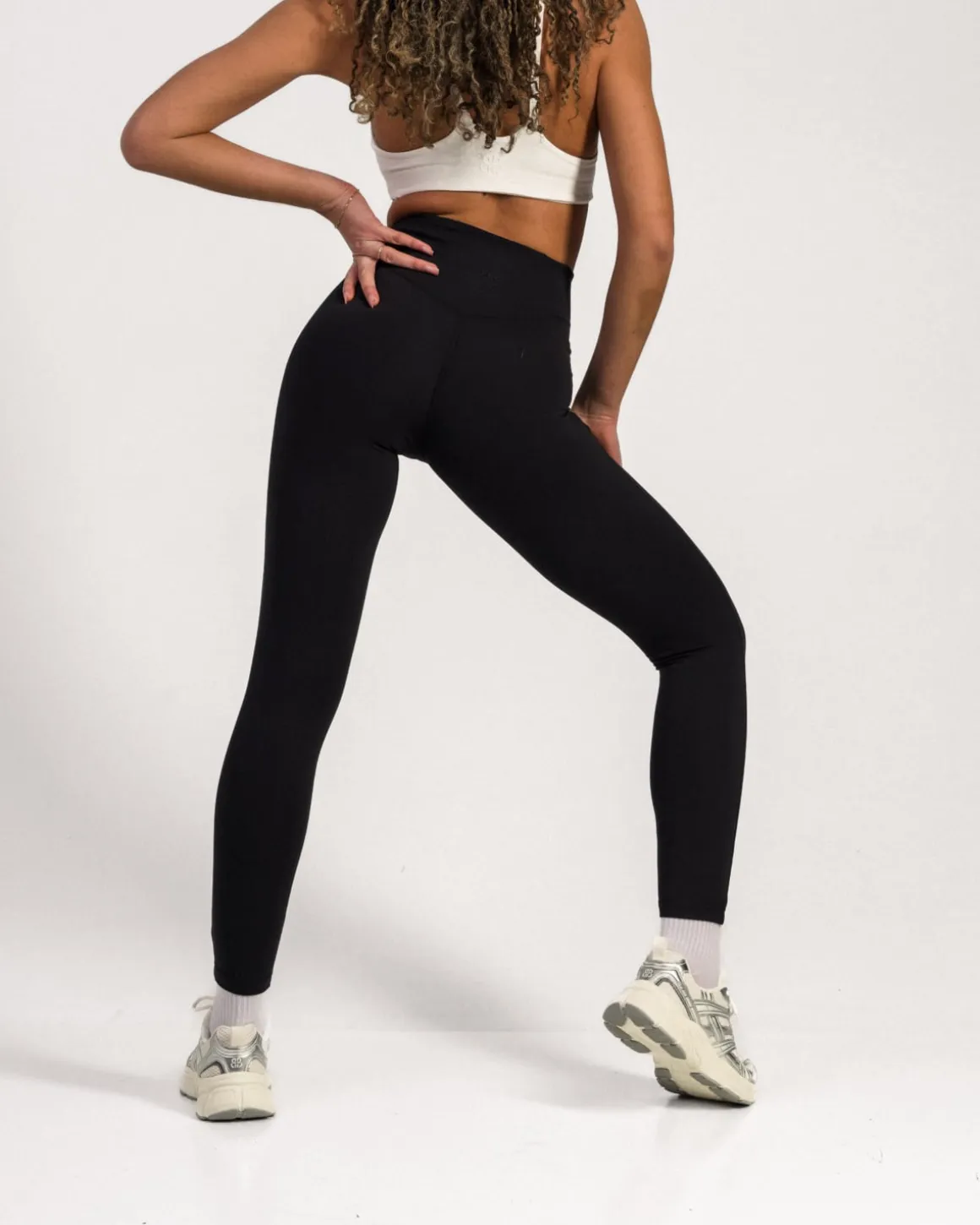 Lively Crossover Tights Black