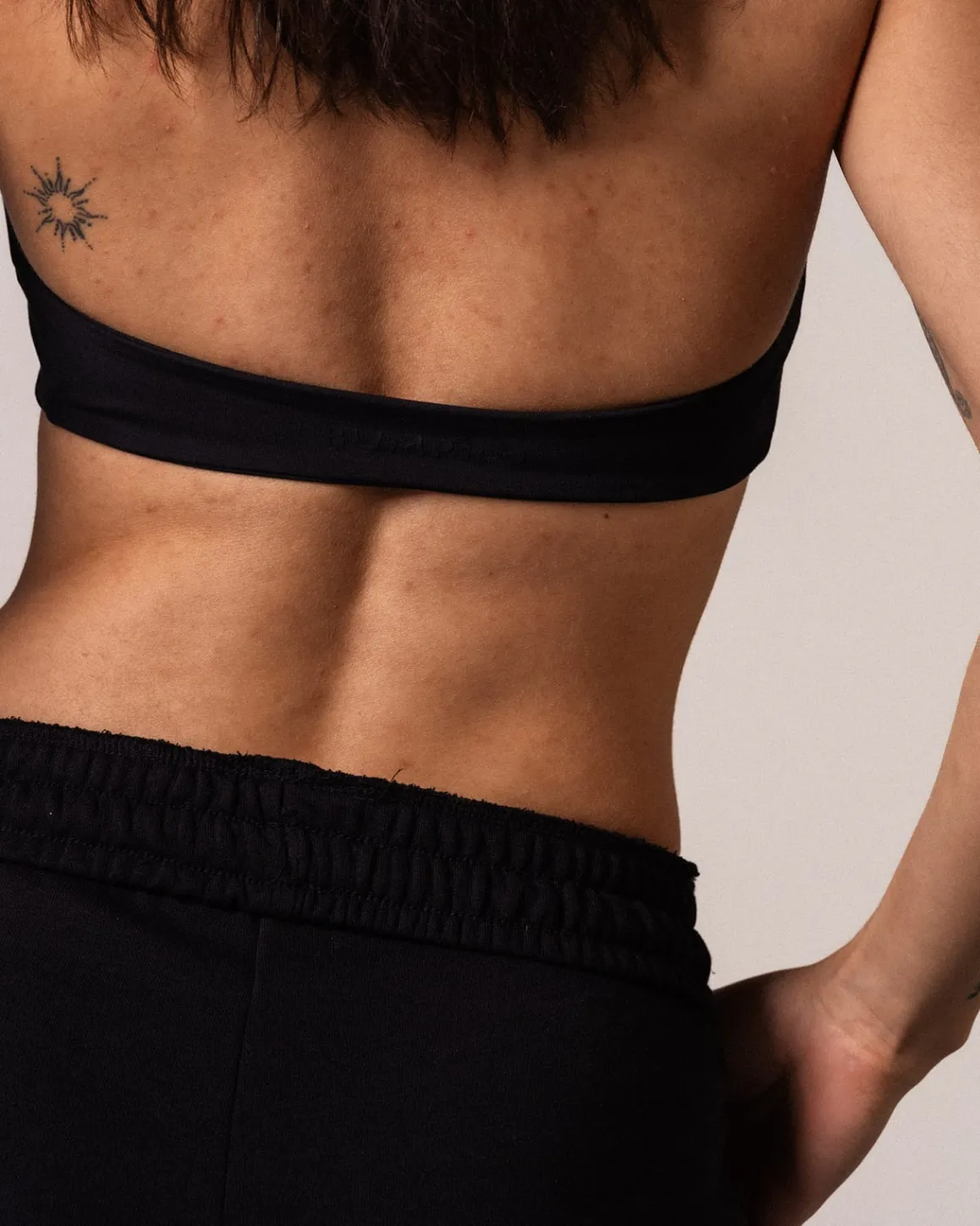 Lively Twist Bra Black