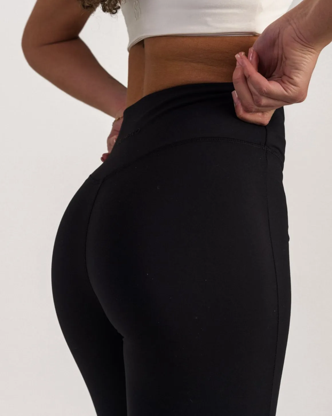 Lively Ultimate Tights Black