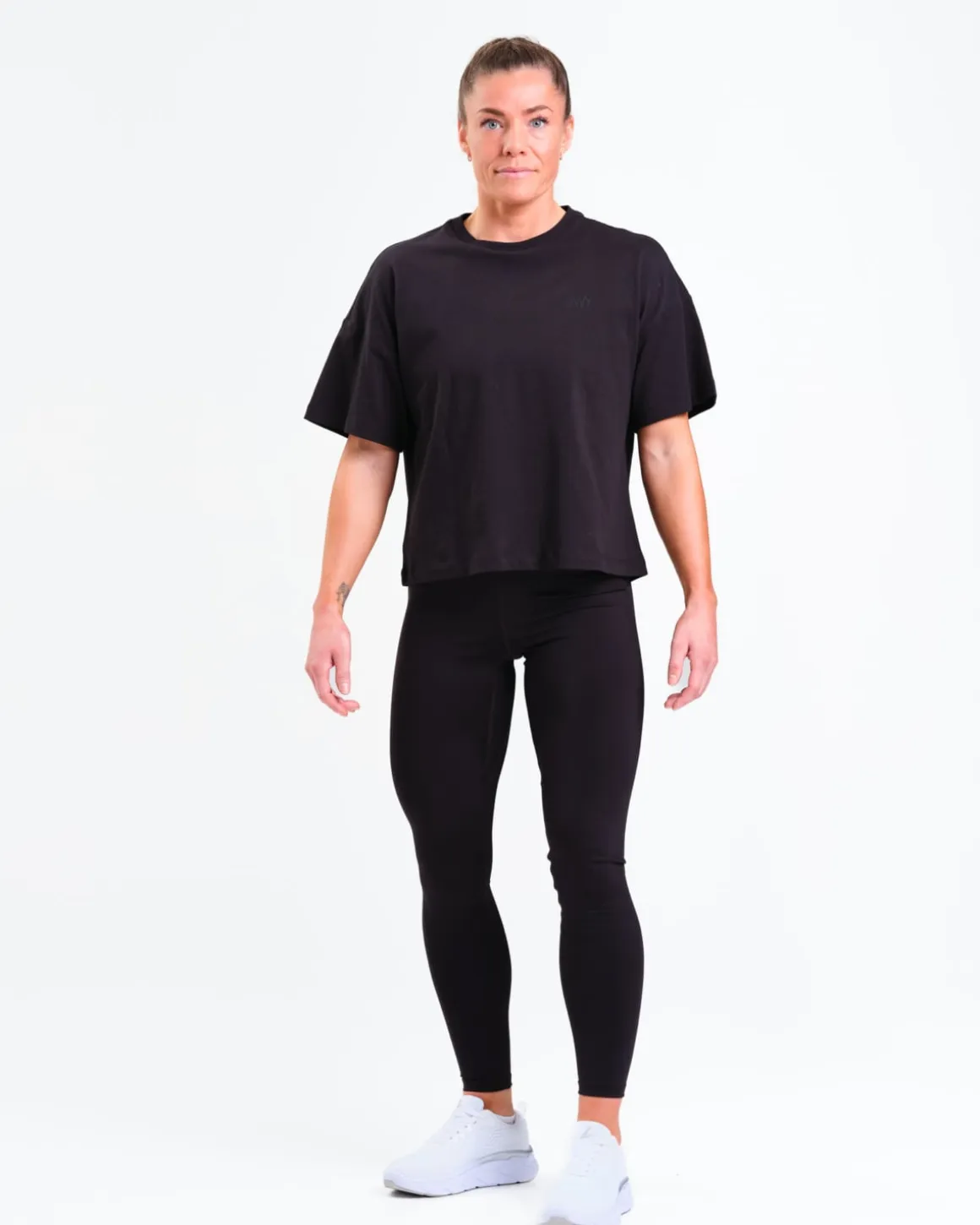 Loose Fit Crop Tee W Black