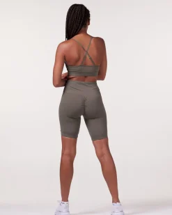 Magnify Scrunch Biker Shorts 2.0 Green Olive