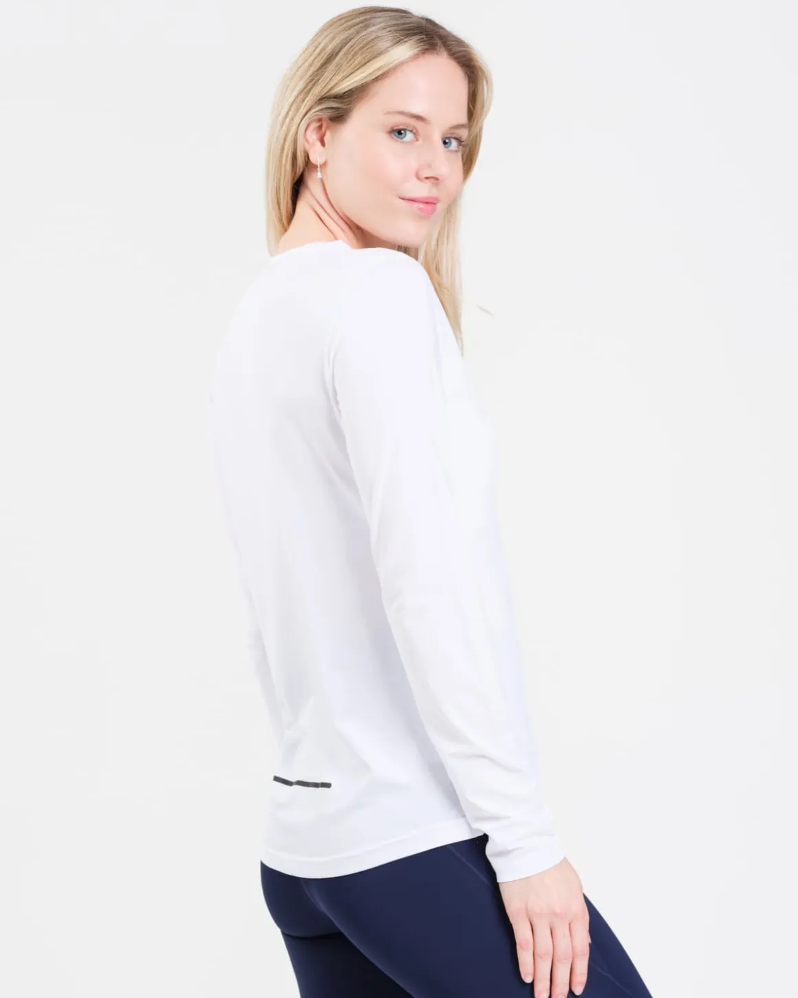 Momentum LS White