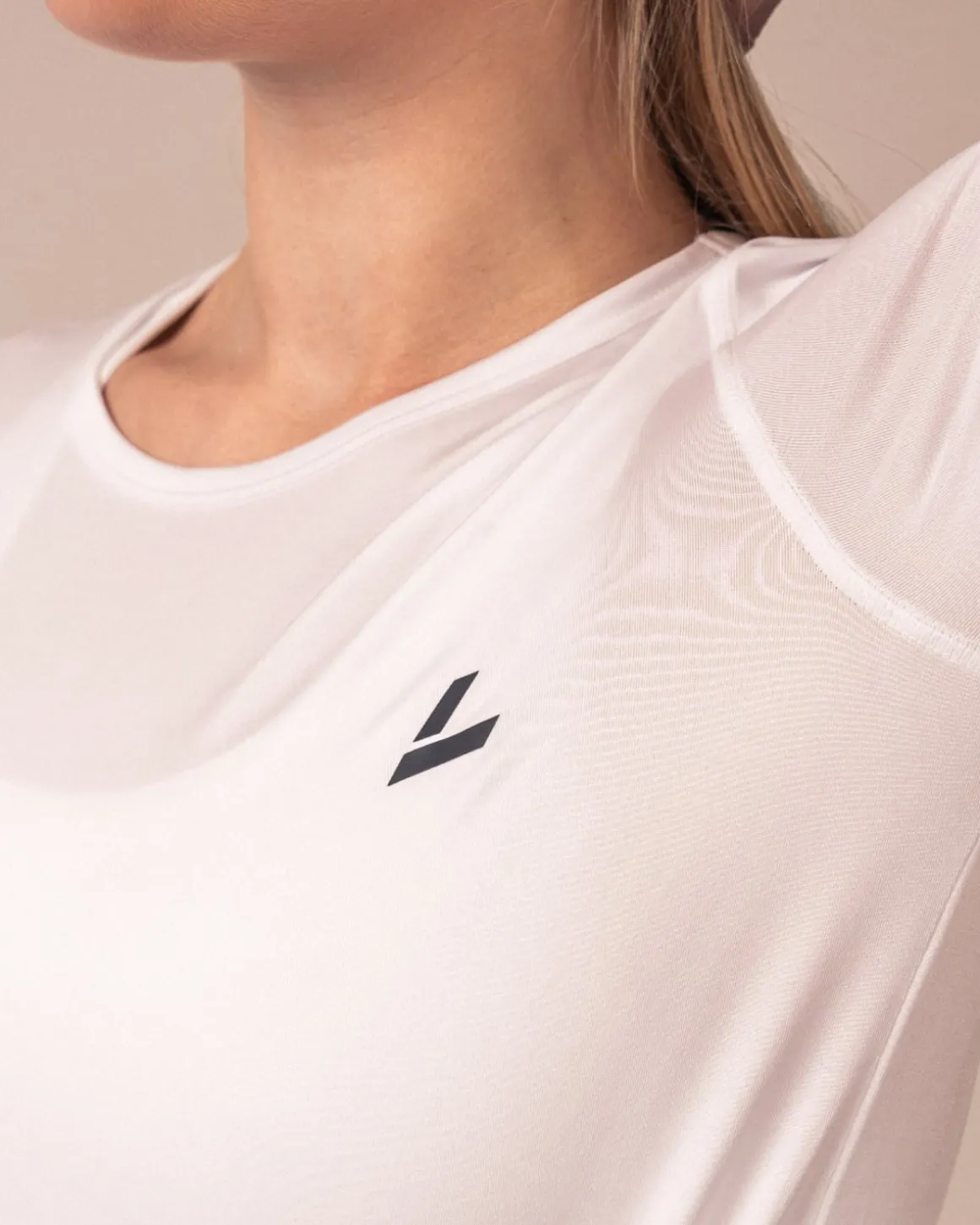 Momentum LS White