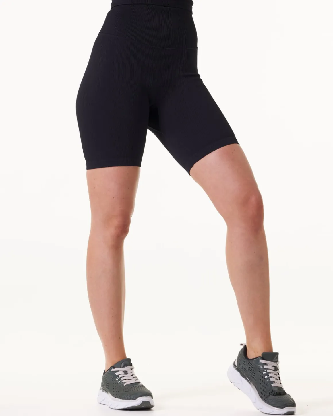Perfect Rib Scrunchie Shorts 7″ Black