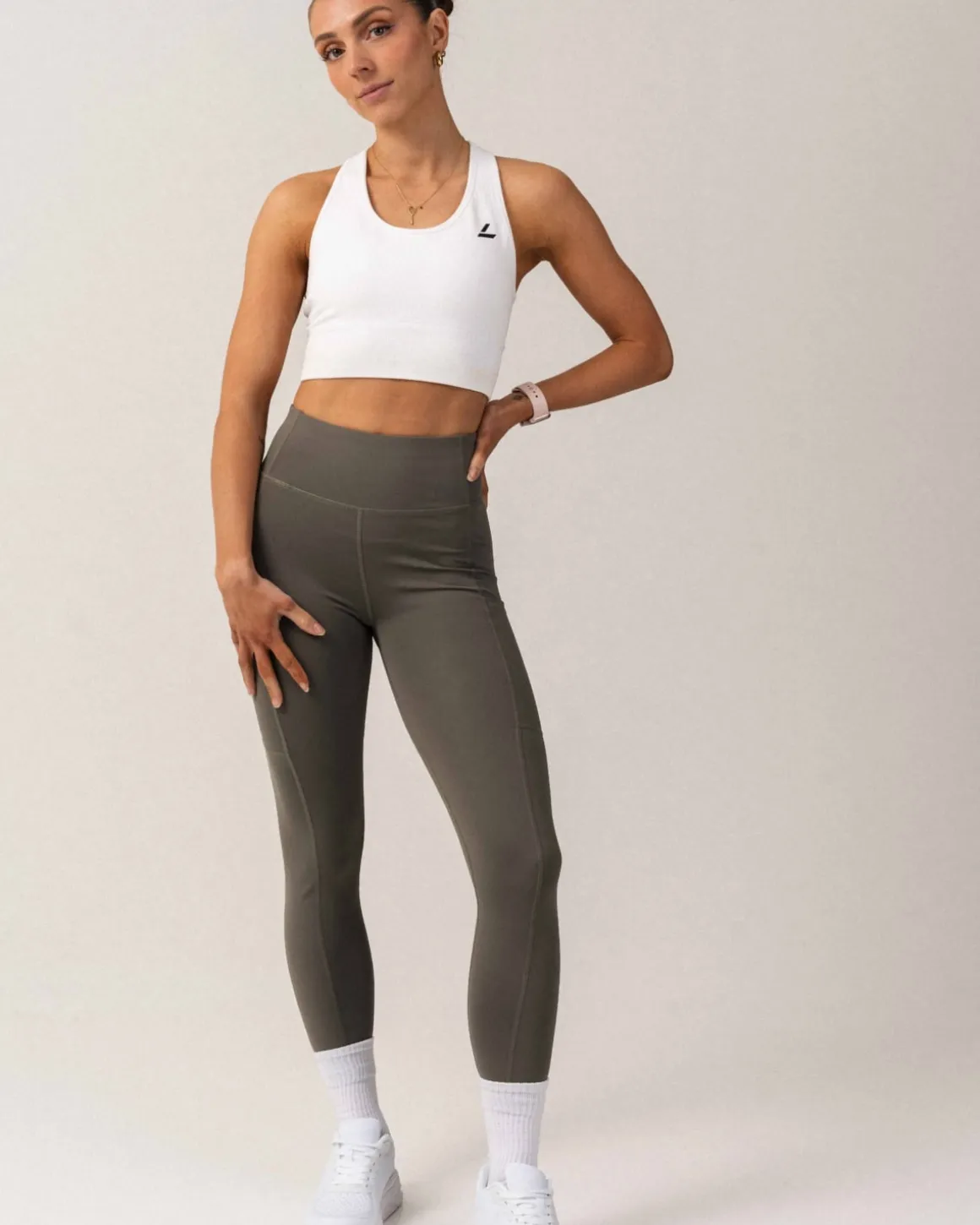 Phase Seamless Bra White + Primary Pocket Tights 7/8 Green SET