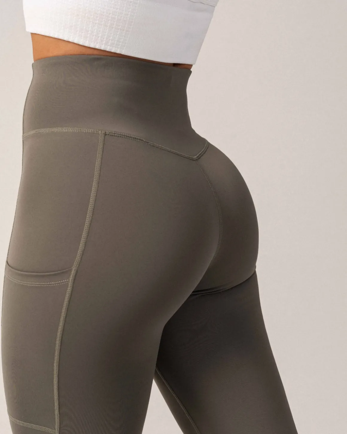Primary Pocket Tights 7/8 Green Smokey