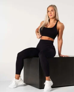 Prime Scrunch Top Black