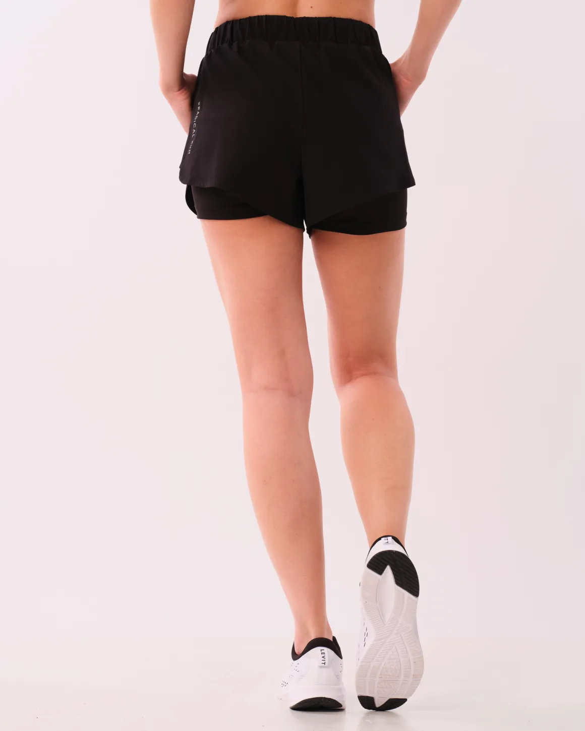 Radical Run 2-1 Shorts Black Beauty