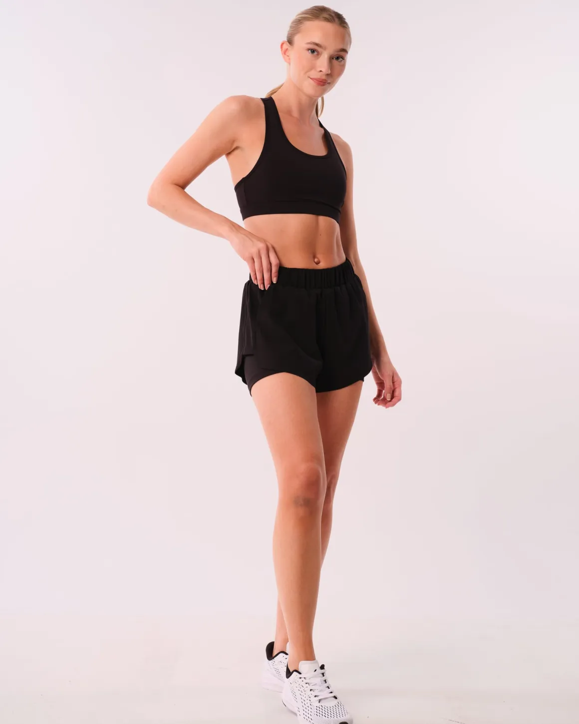 Radical Run 2-1 Shorts Black Beauty