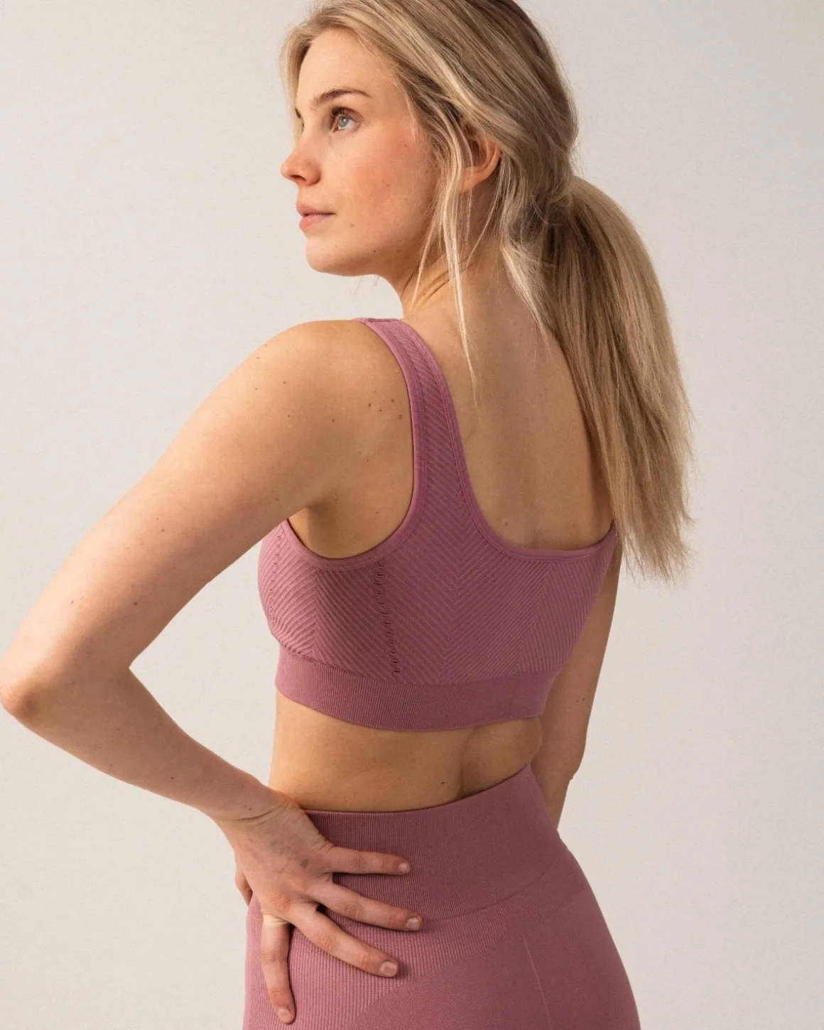 Seamless Yoga Bra + Tights Pink Rose SET