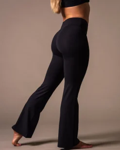Second-Skin Flare Pants Black