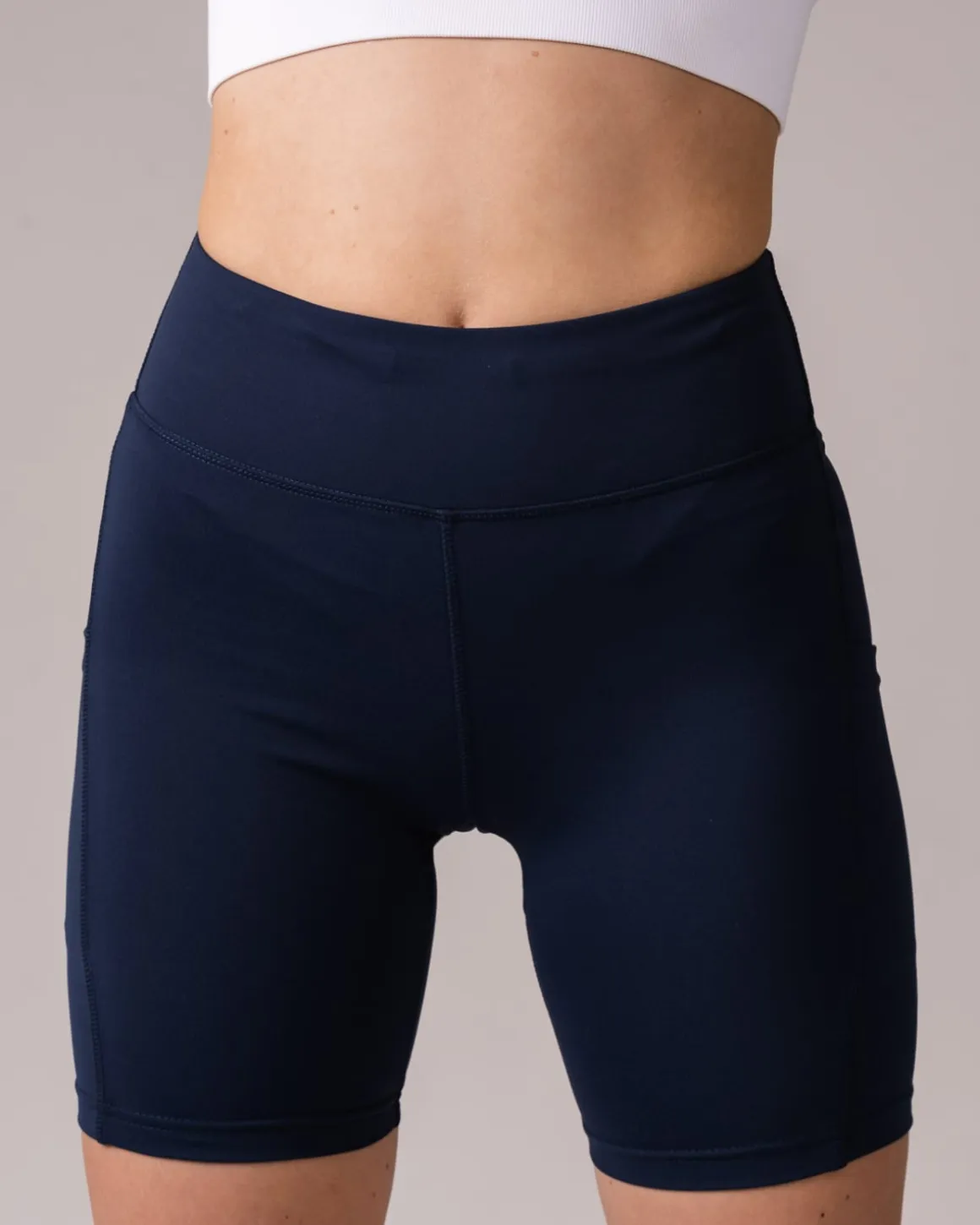 Second-Skin Pocket Shorts 7″ Navy Blazer