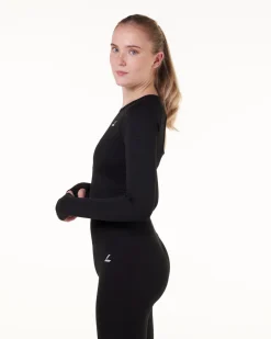 Solar Seamless Cropped LS Black