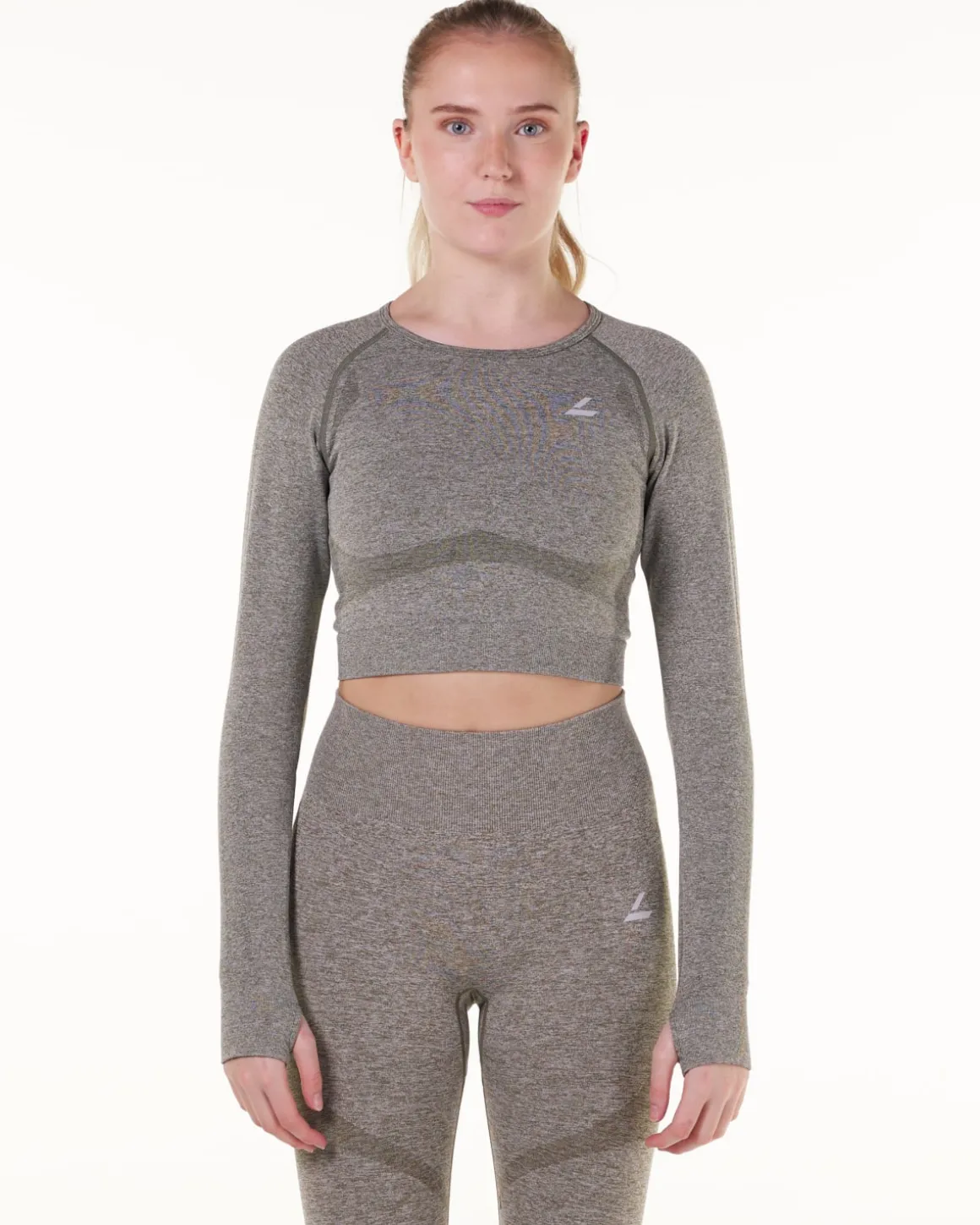 Solar Seamless Cropped LS Green Burnt Marl