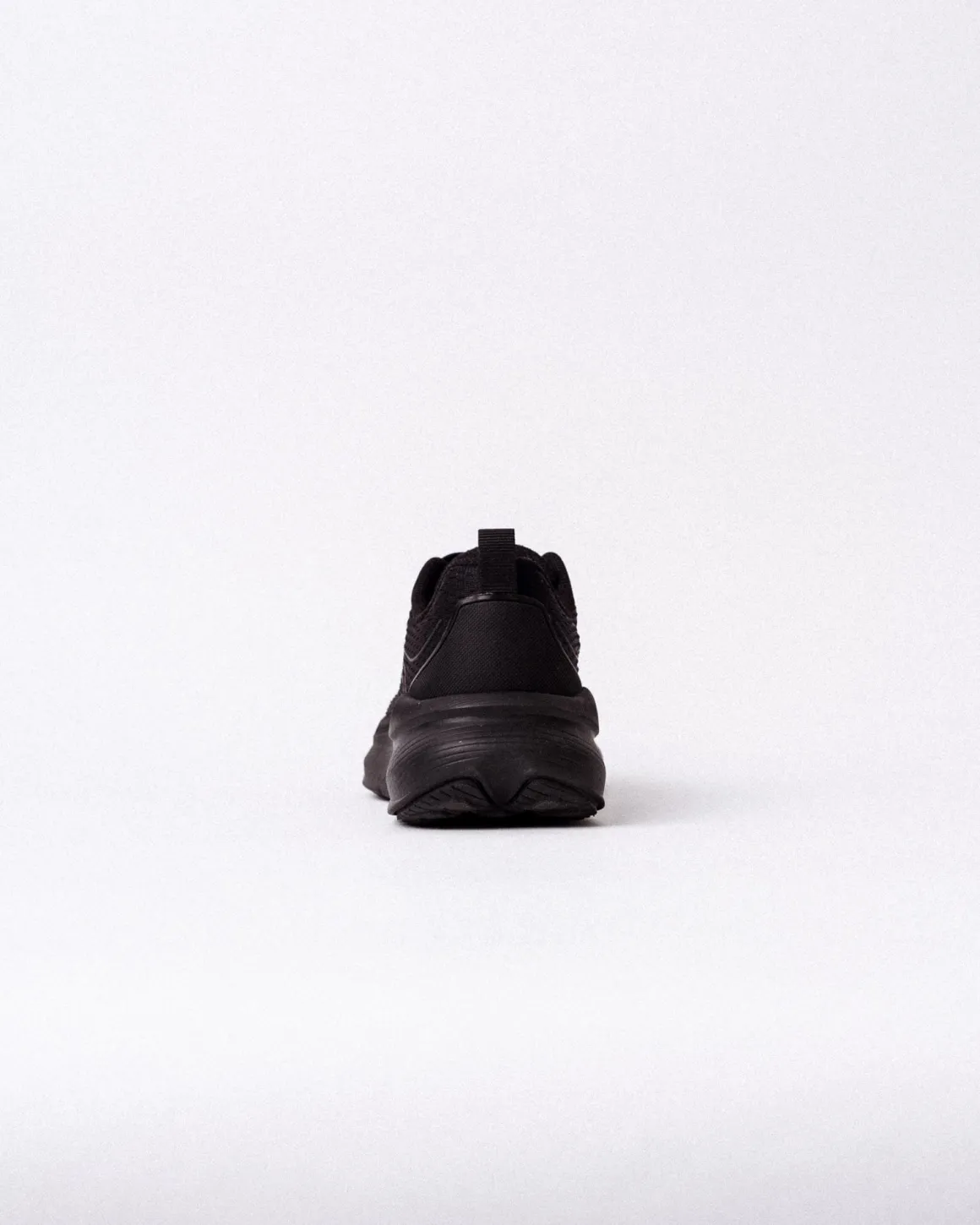 Stride Black/Black