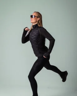 Ultra Tech Hybrid Vest Pitch Black