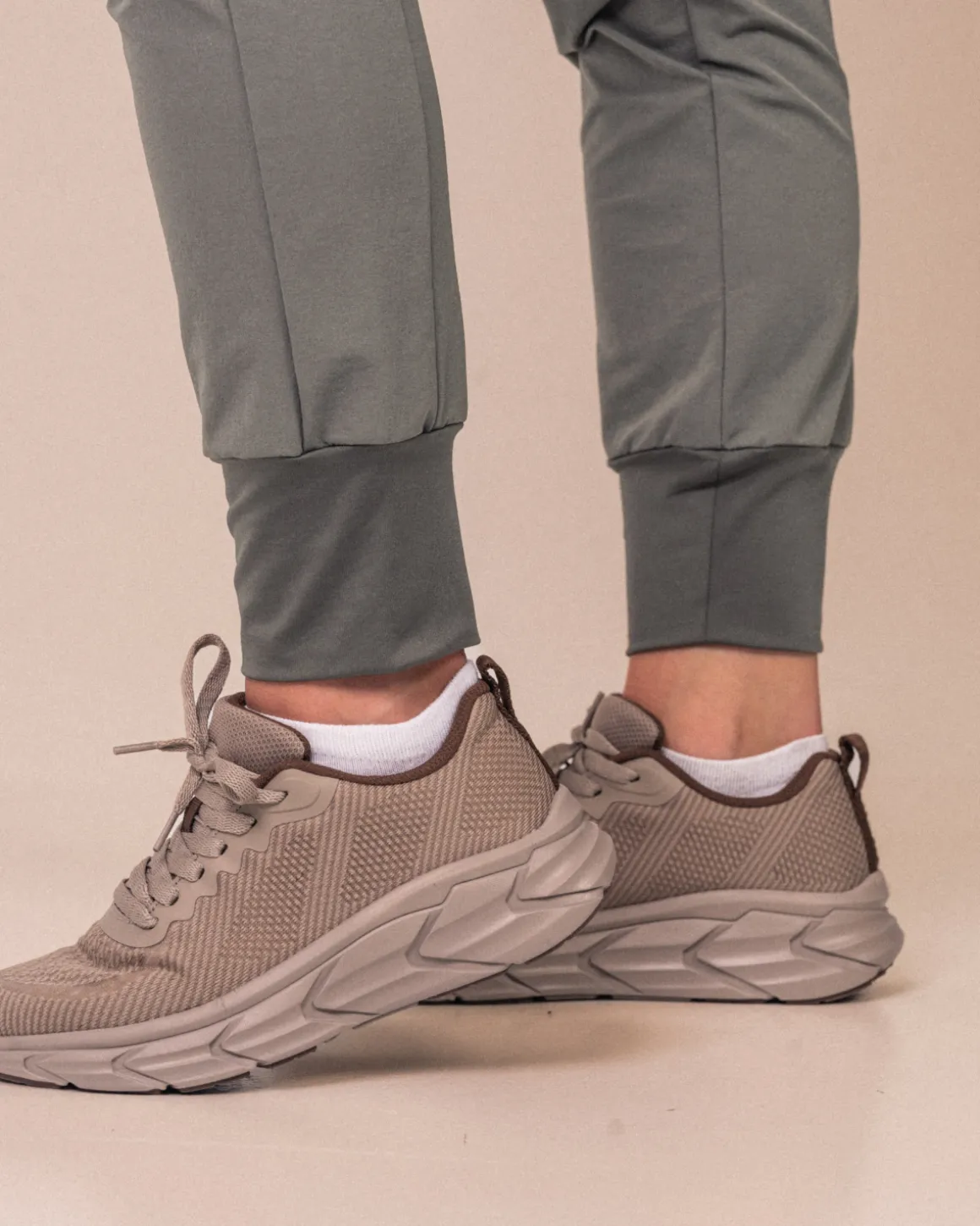 Versatile Outdoor Pants Green Basil